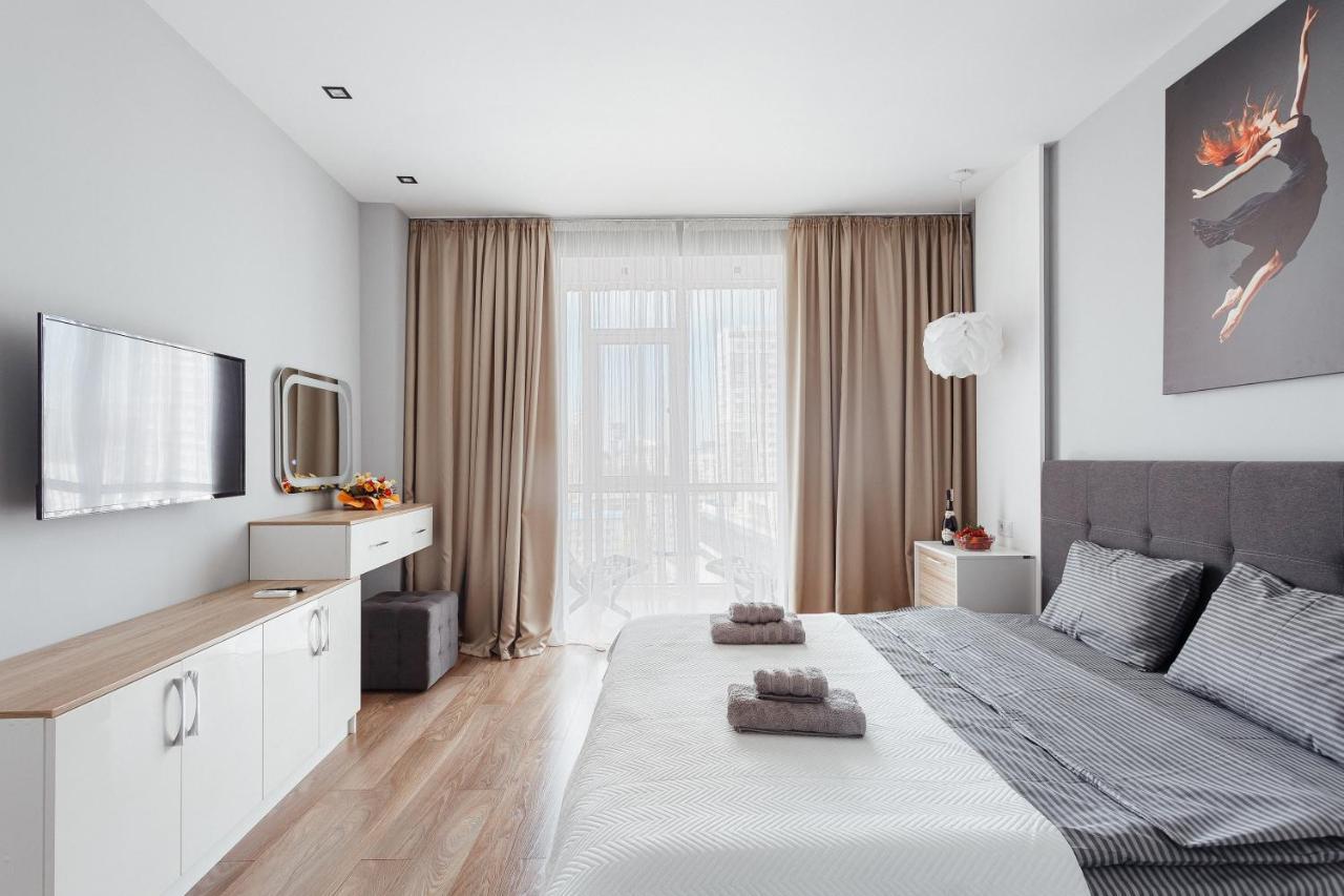 White Apartments Одеса Екстериор снимка