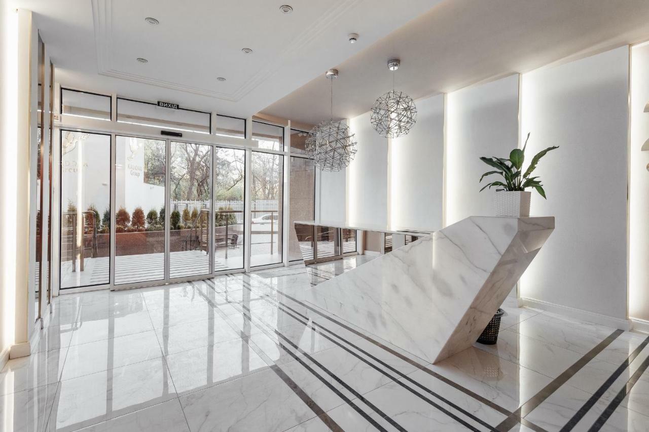 White Apartments Одеса Екстериор снимка